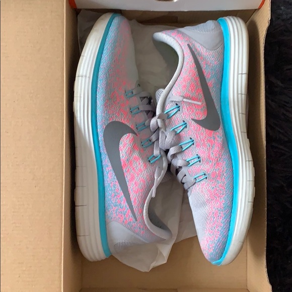 Nike Shoes Womens Free Rn Distance Poshmark